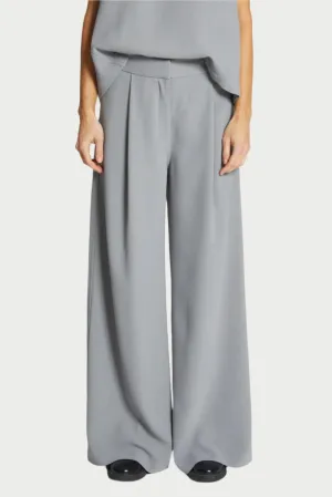 Neve Crepe Pant in Powder Grey