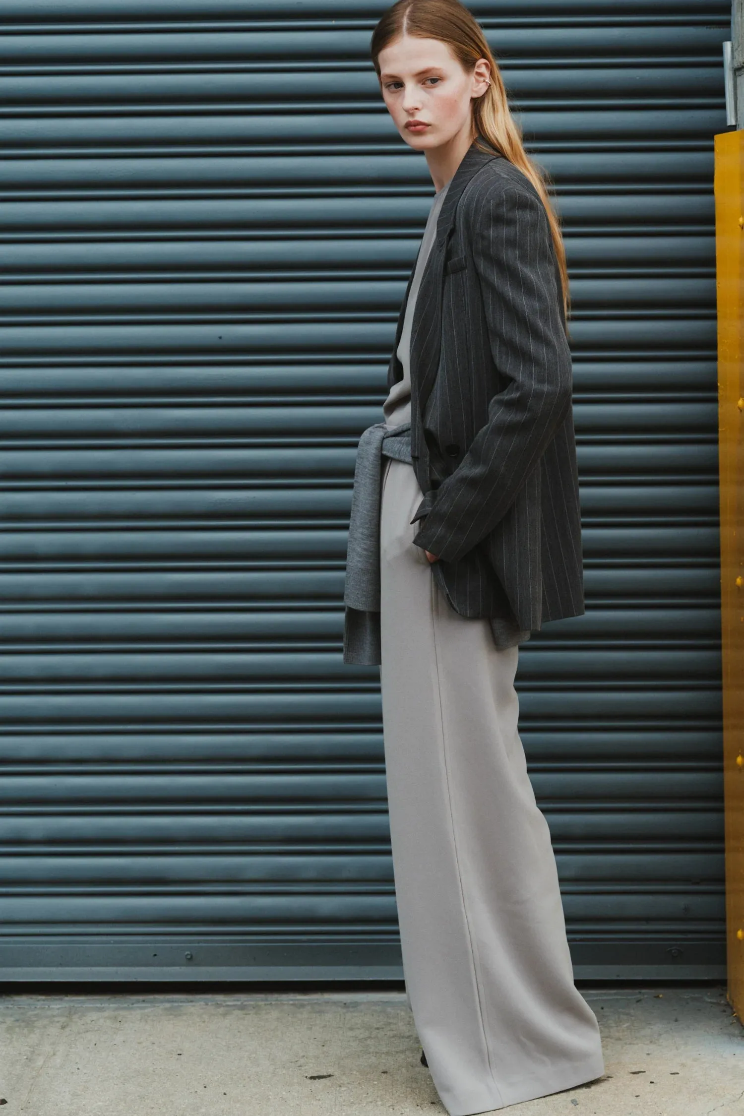 Neve Crepe Pant in Powder Grey