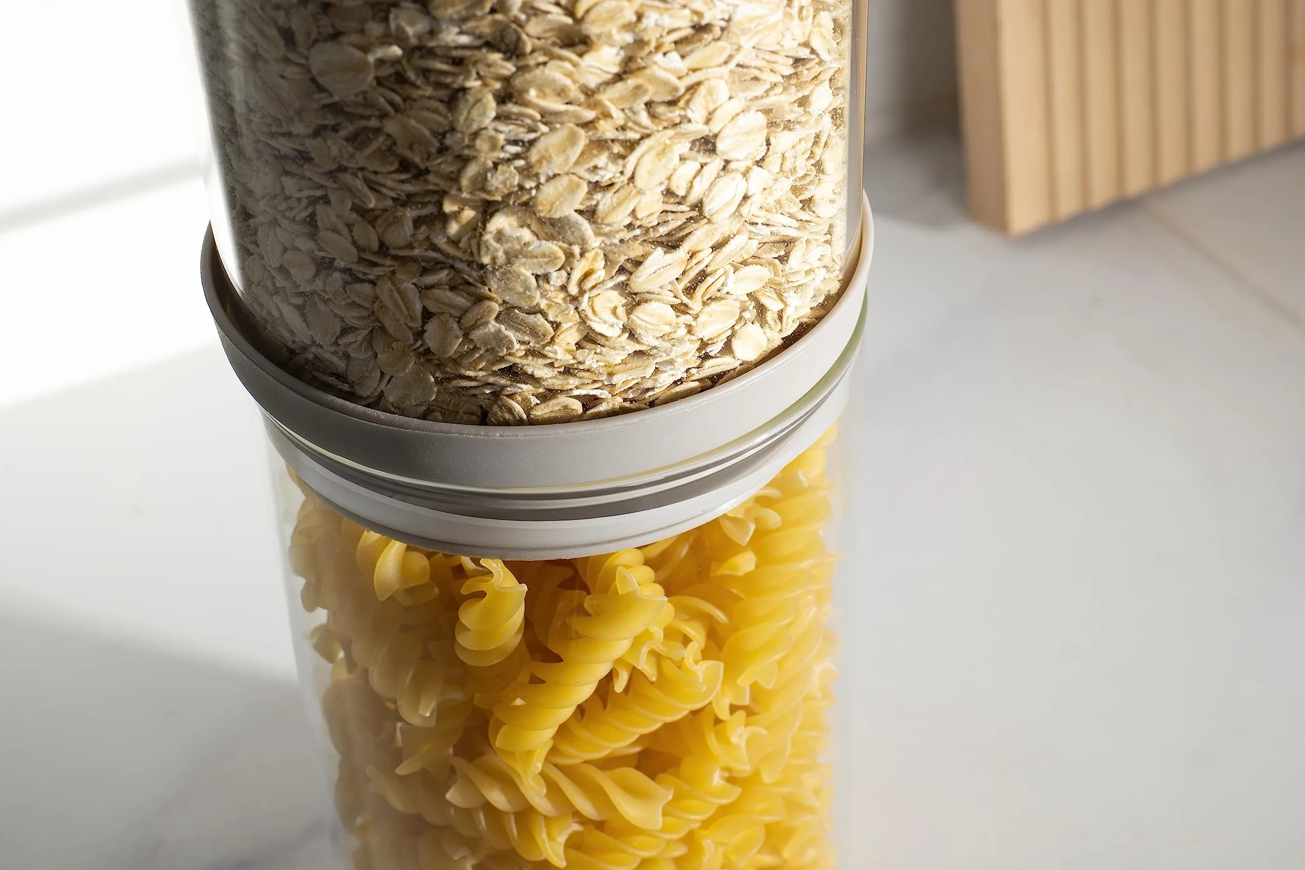 USHA SHRIRAM Food Storage Conatiner with Airtight Lid | Borosilicate Glass Container For Kitchen Storage Set (2Pcs - 1L each)| Glass Container With Lid For Fridge Storage| Borosilicate Bowl